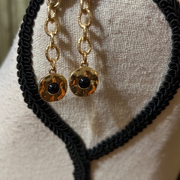 7. Gold Earrings - Picture 4 of 7